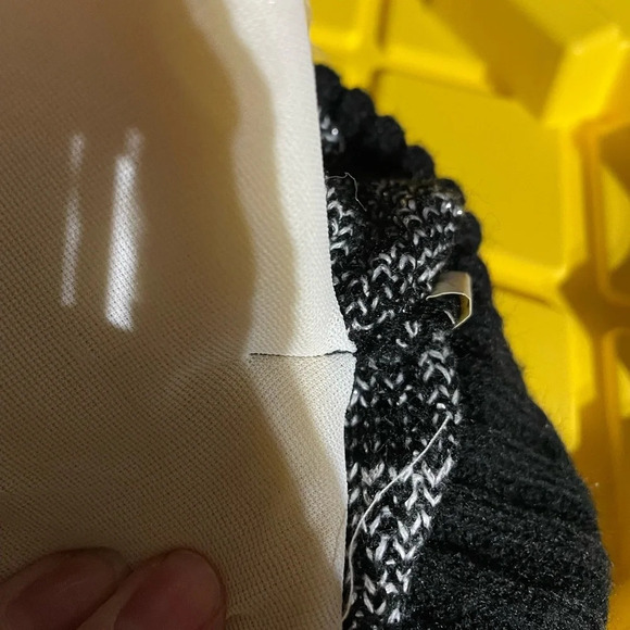 Vintage 80s Adele rose black and silver sweater size 22W Bin 12 - Picture 12 of 12